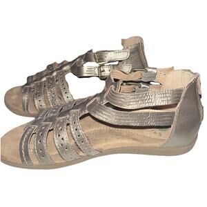 Earth Origins Women's Gold Leather Sandals Size 8 Straps Buckle & Back Zipper